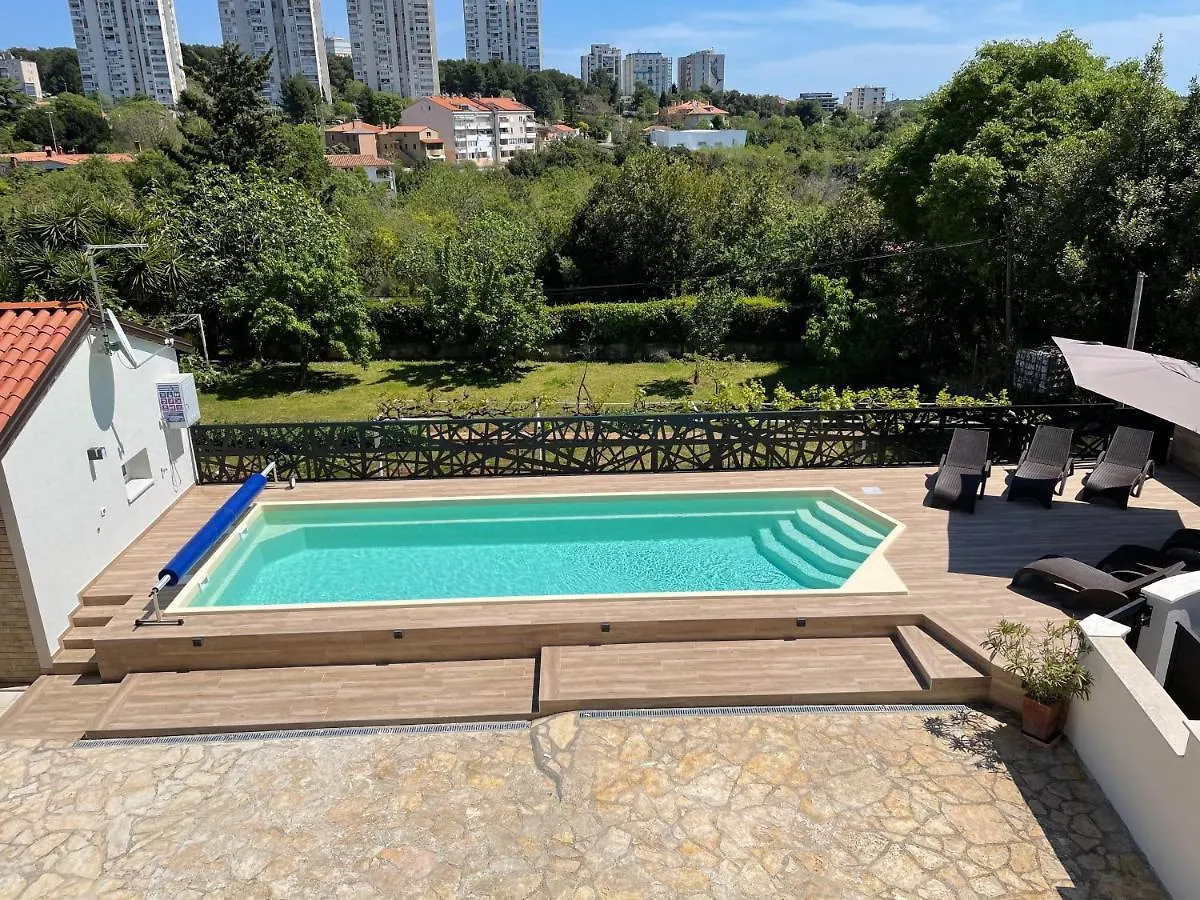 Apartment Lounge Pula Croacia